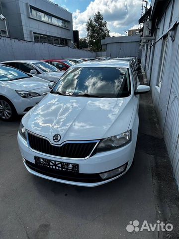 Skoda Rapid 1.6 AT, 2015, 167 000 км с пробегом, цена 849000 руб.