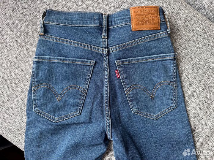 Джинсы женские Levi's 24 оригинал