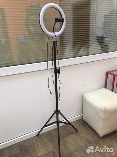 Кольцевая лампа 26 см