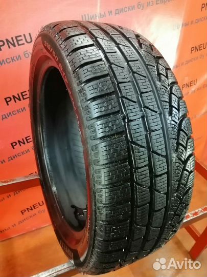 Pirelli Winter Sottozero II 215/50 R17