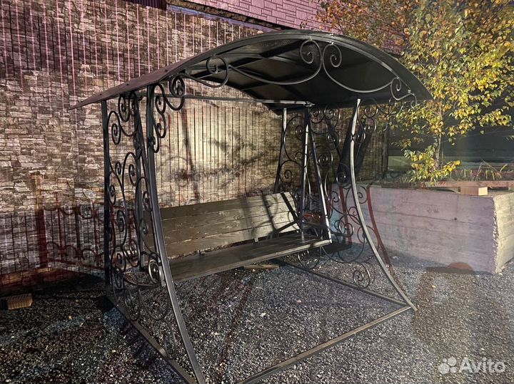 Садовые качели кованные