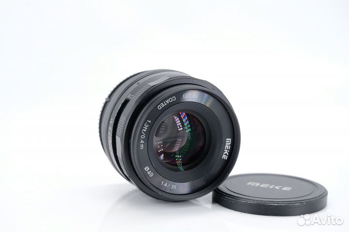 Meike 35mm f/1.4 X-mount отл. сост., гарантия