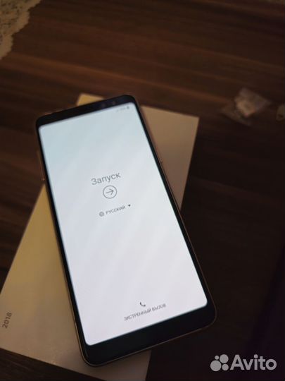 Samsung Galaxy A8 (2018), 4/32 ГБ