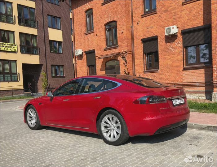 Аpeнда Tesla model S. Пpокaт Тесла с/без водителя