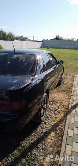 Toyota Camry 2.2 AT, 1993, 300 000 км