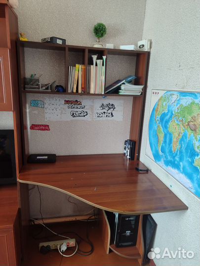 Компьютерный стол