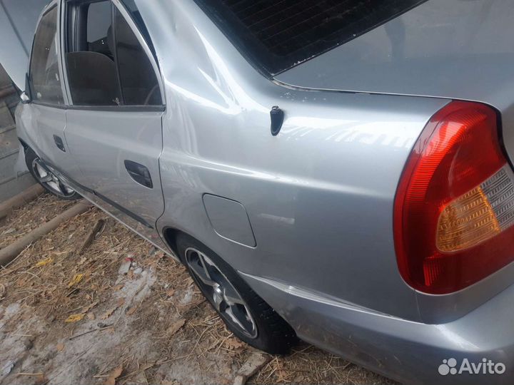 Hyundai accent в разборе