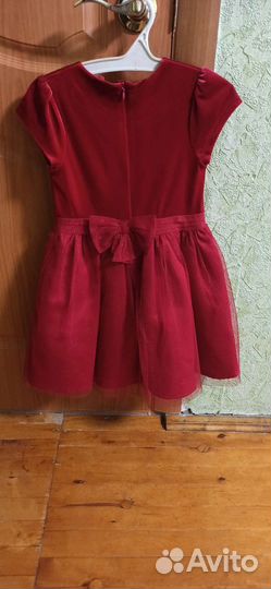 Платье праздничное