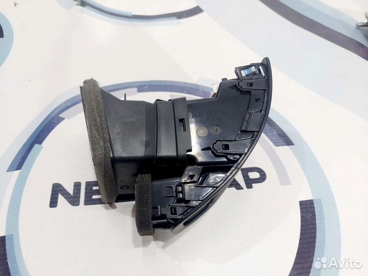 Дефлектор салона левый Kia Venga