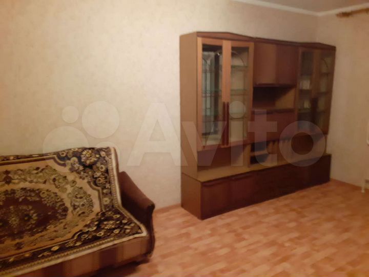 1-к. квартира, 42 м², 4/9 эт.