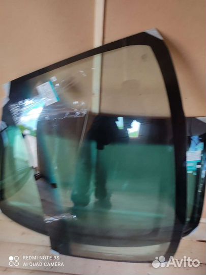 Лобовое стекло на Mitsubishi Carisma