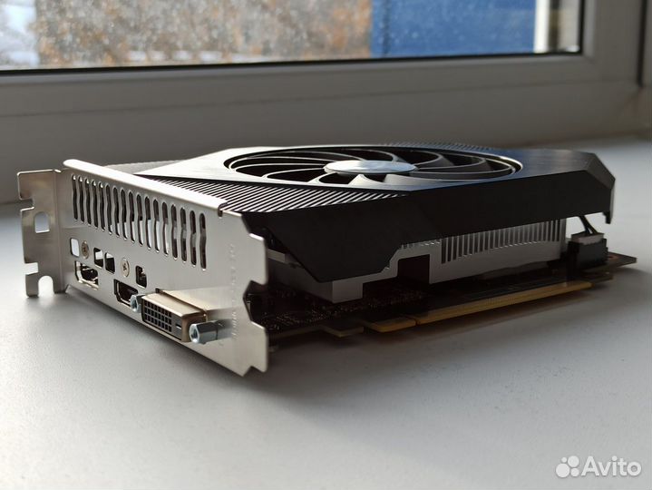 Asus GeForce GTX 1650 phoenix OC 4G