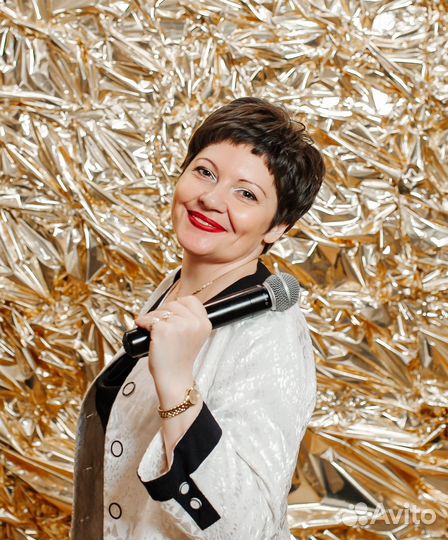 Ведущая (тамада) и диджей DJ на свадьбу, юбилей