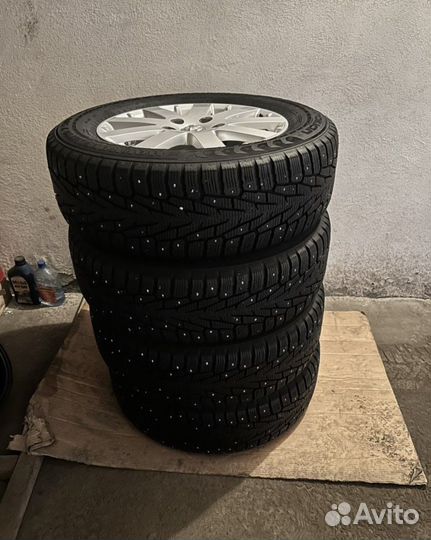 Nokian Tyres Hakkapeliitta 7 SUV 225/65 R17