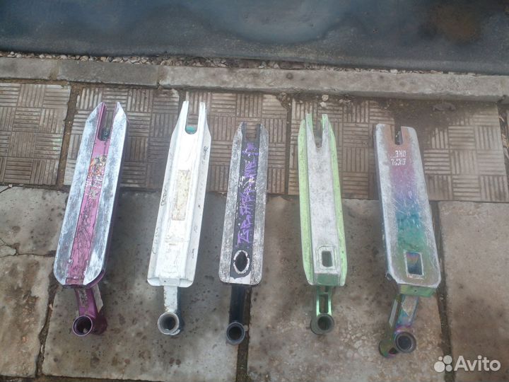 Дека на трюковой самокат