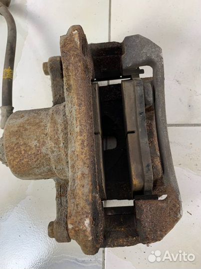 Суппорт передний правый Kia Ceed JD 2012-2017