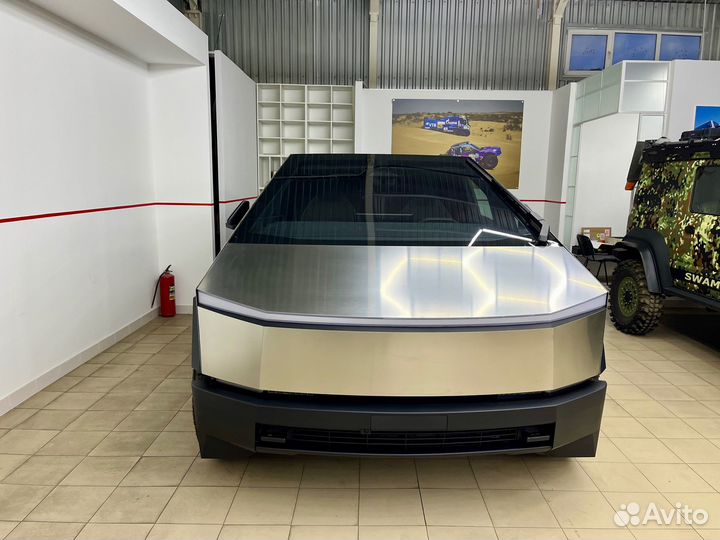 Tesla Cybertruck 845 л.с. AT, 2024, 50 км