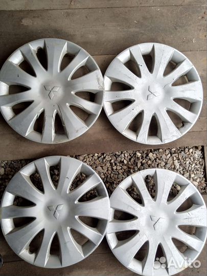 Колпаки на Мицубиси Лансер 9, r15