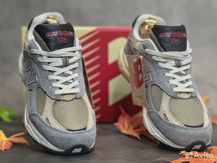 Кроссовки New Balance 990 v3