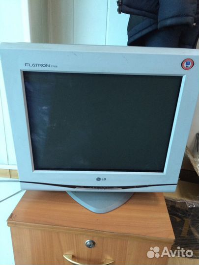Монитор LG