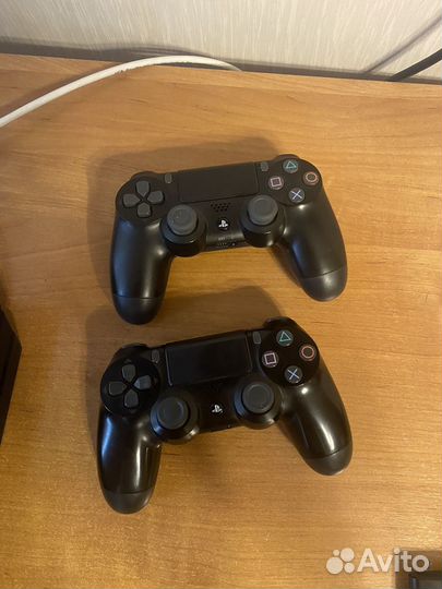 Sony playstation 4 PS4 pro 1tb