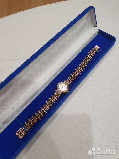 Золотые часы