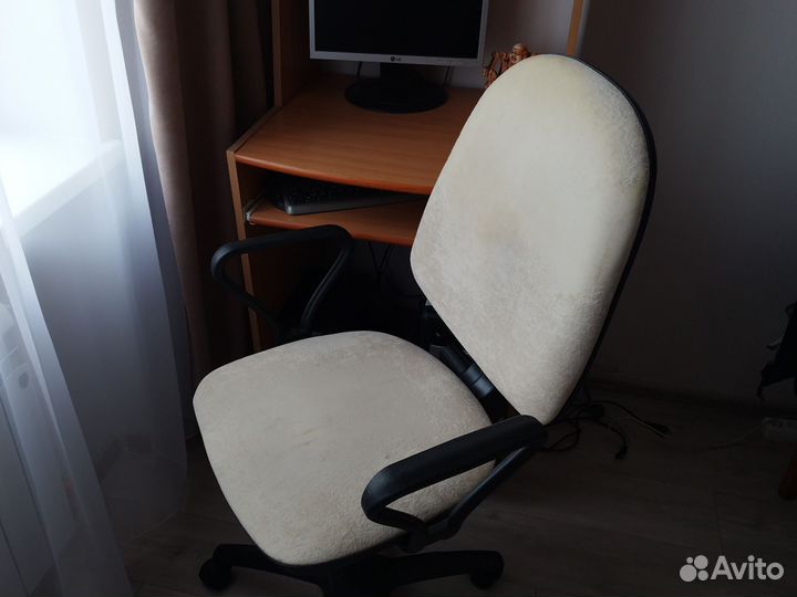 Компьютерный стул