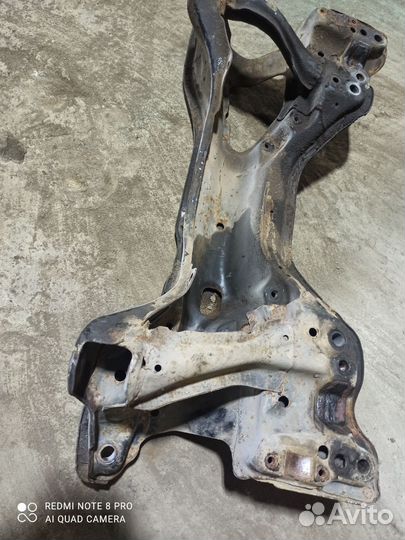 Подрамник передний для Honda CR-V 1