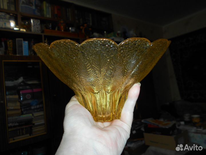 Ваза-цветное финское стекло 70 годы