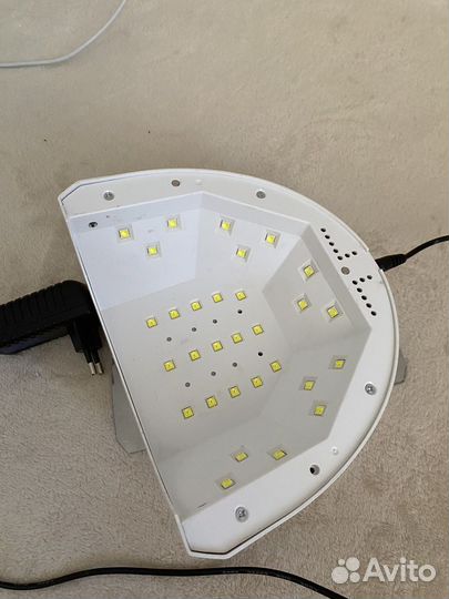 Лампа для ногтей