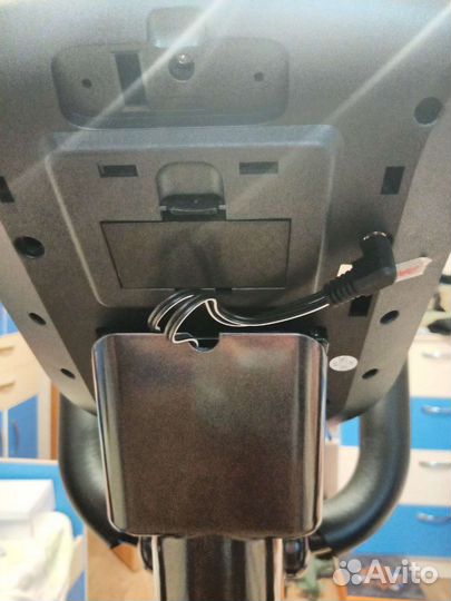 Эллиптический тренажёр Starfit