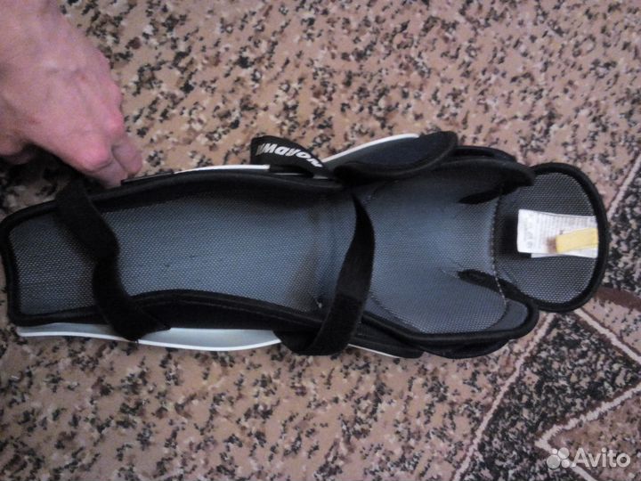 Хоккейные щитки