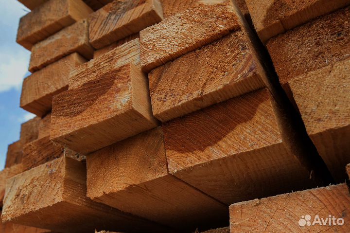 Брус из сосны для строительства