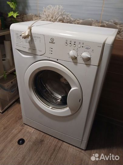 Стиральная машина indesit