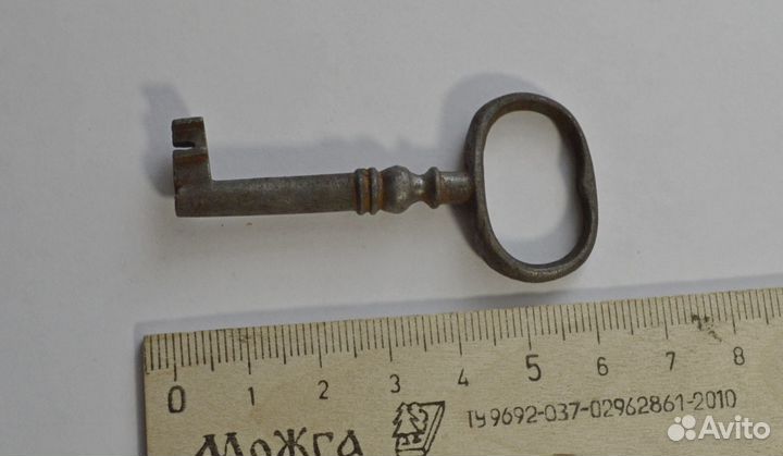 Ключ старинный от замка