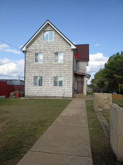 Дом 158,8 м² на участке 18 сот.