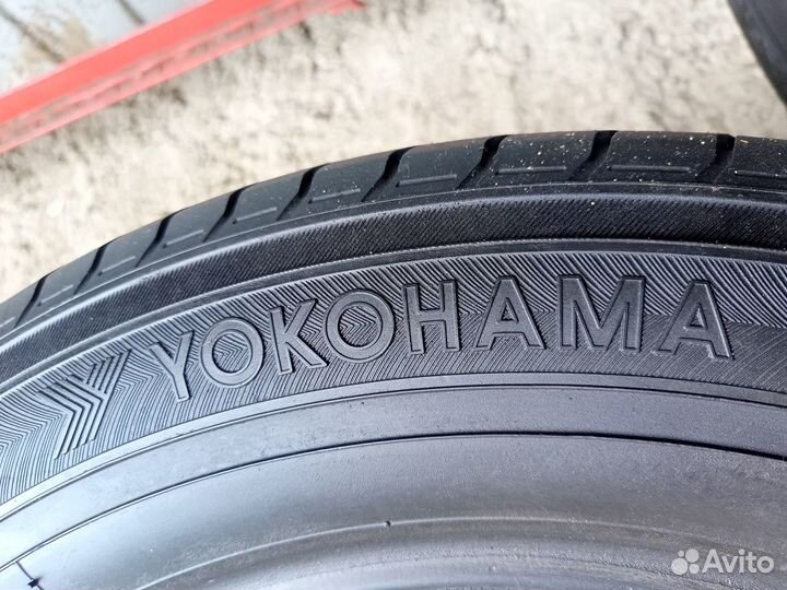 Yokohama dB Decibel E70 205/60 R16