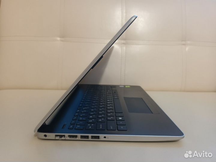 HP i5-8250U/8GB/SSD128/GeForce110/FullHD