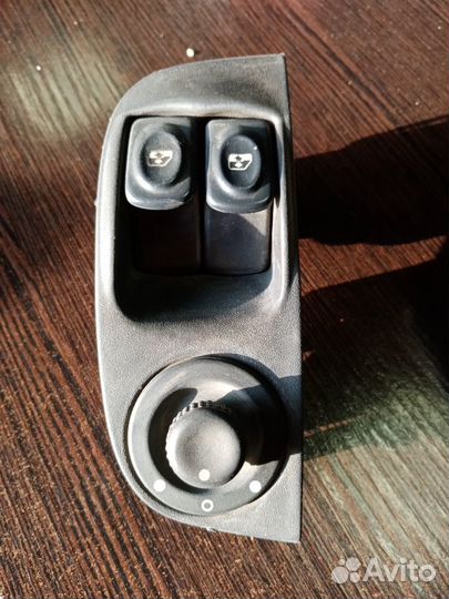 Блок управления зеркалами и стеклопод.рено меган 1