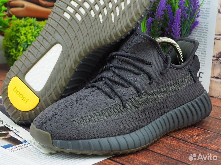 Кроссовки для мужчин Adidas Yeezy boost 350