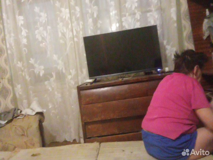 Телевизор SMART tv с вайфаем бу