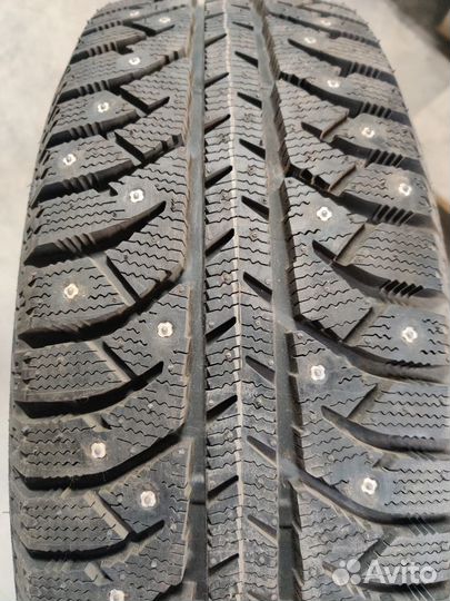 Bridgestone Ice Cruiser 7000S 225/65 R17 102T