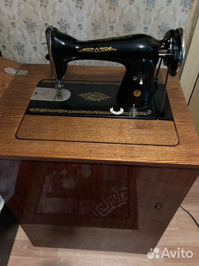 Швейная машинка