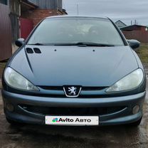 Peugeot 206 1.4 MT, 2006, 255 131 км, с пробегом, цена 210� 000 руб.