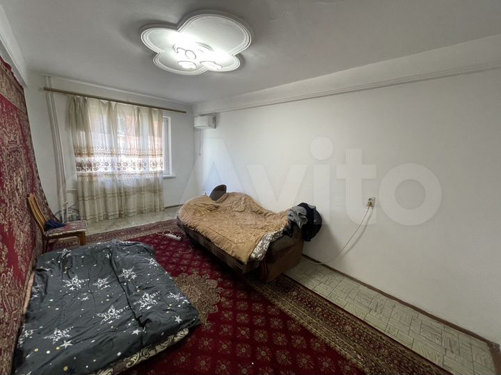 2-к. квартира, 50 м², 4/9 эт.