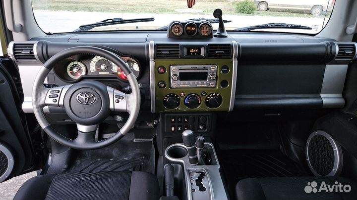 Toyota FJ Cruiser 4.0 AT, 2012, 226 000 км