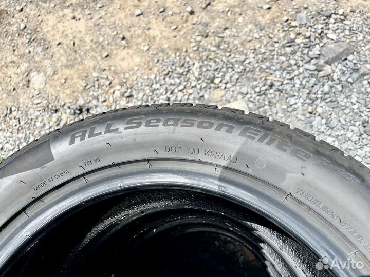 Westlake All Season Z-401 215/55 R17