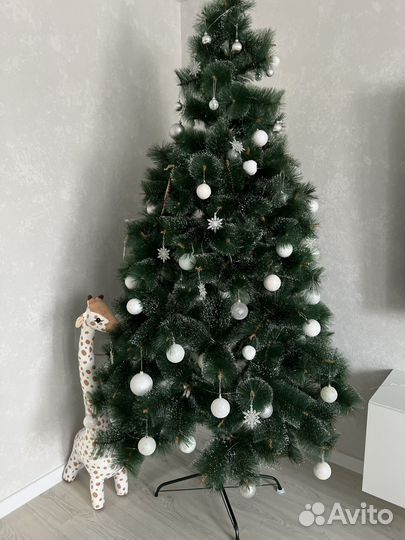 Ель искуственная 210