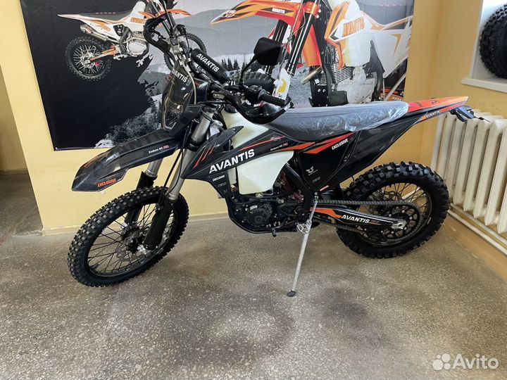 Мотоцикл Avantis Enduro 250 dohc PRO Carb FCR Excl