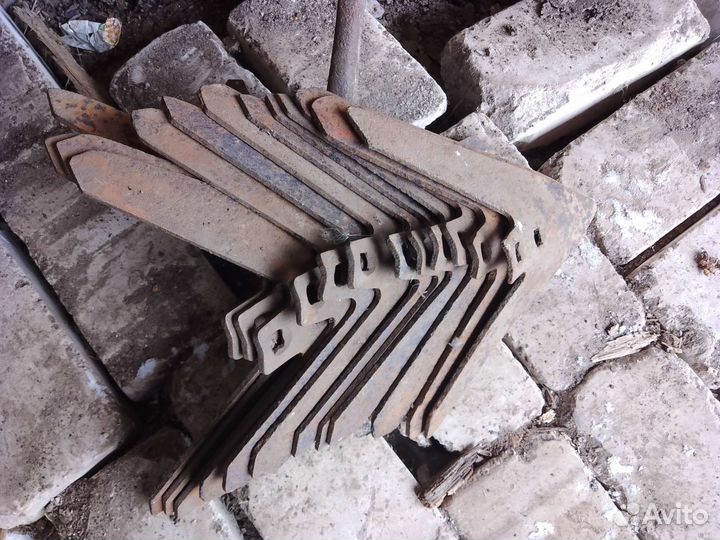 Предплужник,лемех,отвал